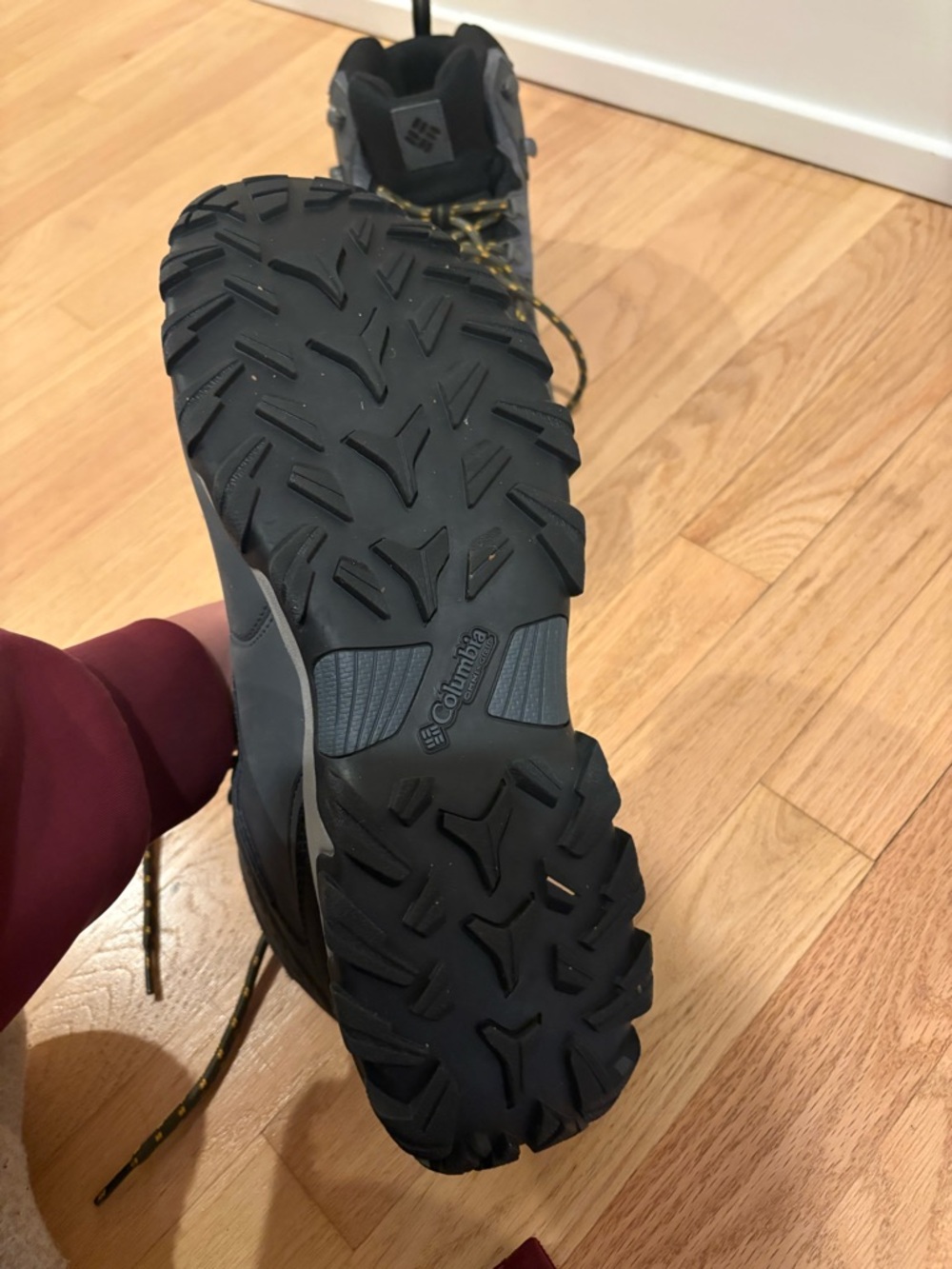 Columbia Black Men's Hiking Shoe Interior Label - Picture 5 of 5